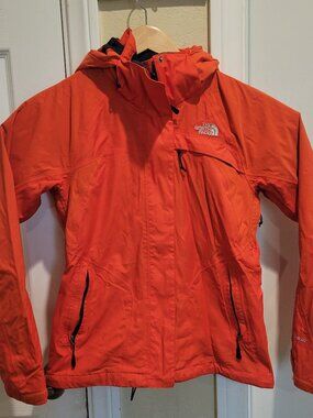 The North Face Women's HyVent 2.5L Rain Jacket Orange Size XS